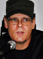 詹姆斯·奥巴尔