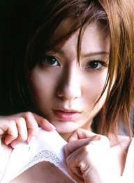 麻美由真