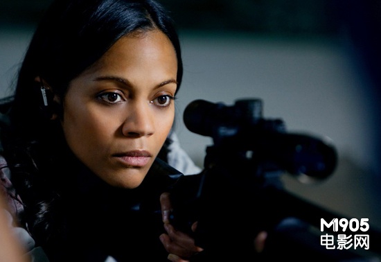 《致命黑兰》曝女杀手版预告 一路杀来一路哭