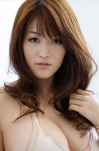 葉加瀬麻衣