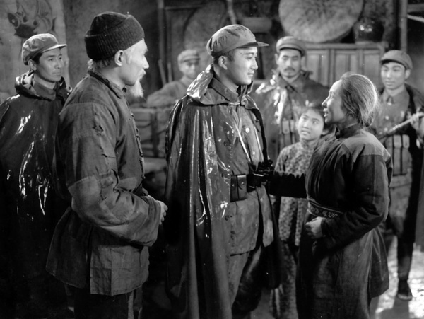 渡江侦察记_电影剧照_图集_电影网_1905.com