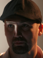 阿隆迈克尔·汤普森