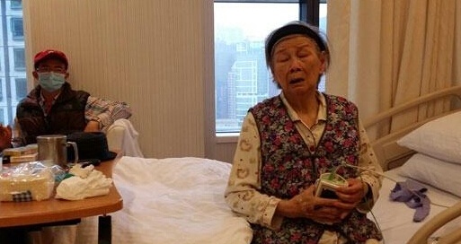 梅艳芳母亲称无人敢租房给自己 哀叹要睡大街