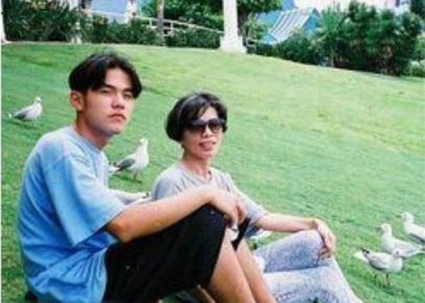 周杰伦听妈妈的话图片