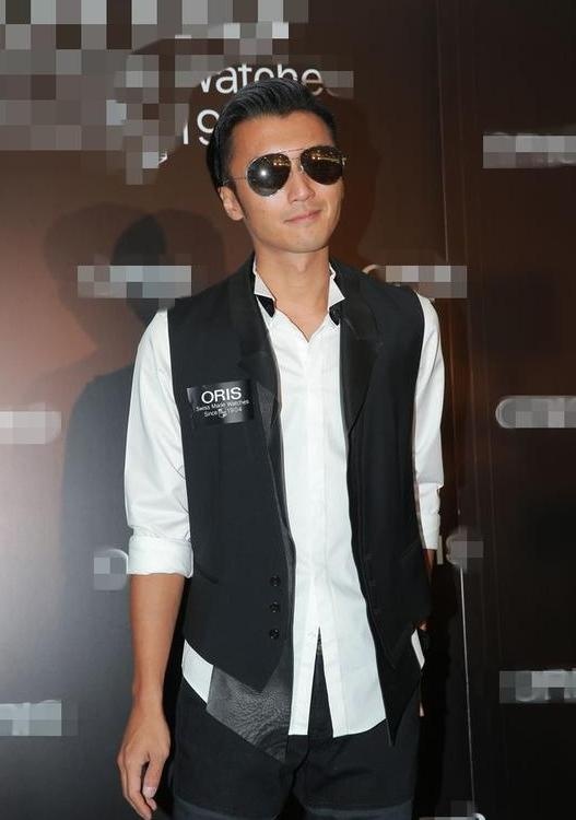 谢贤身手媲美陆战队?谢霆锋拒回应父亲打人_