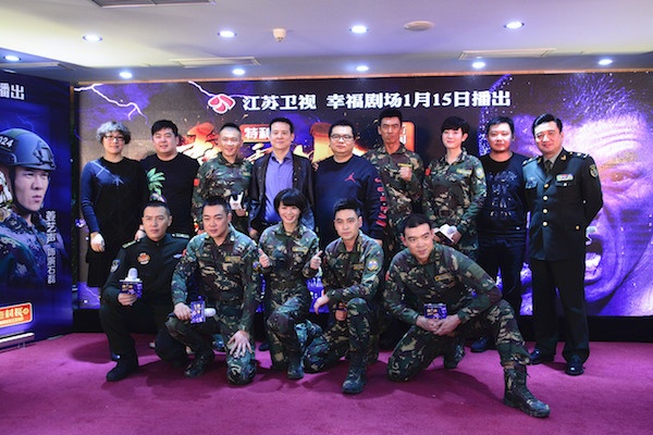 任天野《特种兵》自带30万肌肉 50秒完成百个