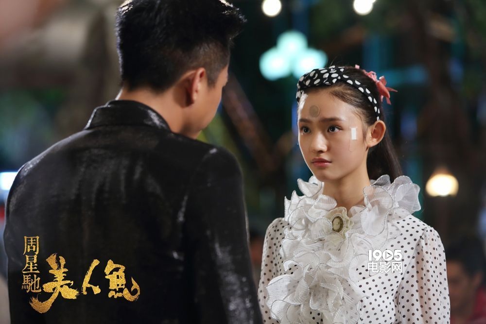 1905电影网讯周星驰导演的《美人鱼》日前在长春举办见面会,现场
