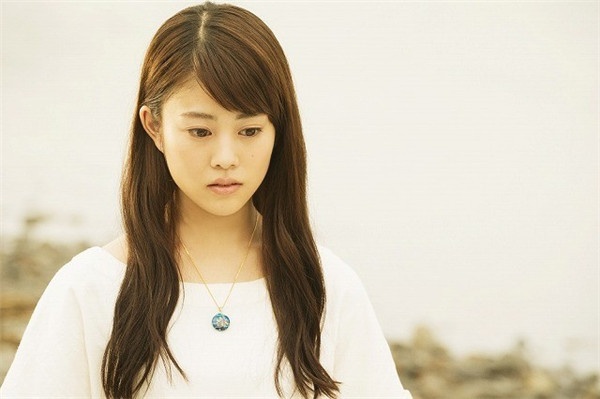 《植物图鉴》再曝光剧照 高畑充希展现清纯甜