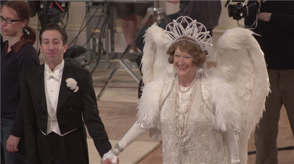 《跑调天后》用一剂金嗓子喉宝解夏季大片的