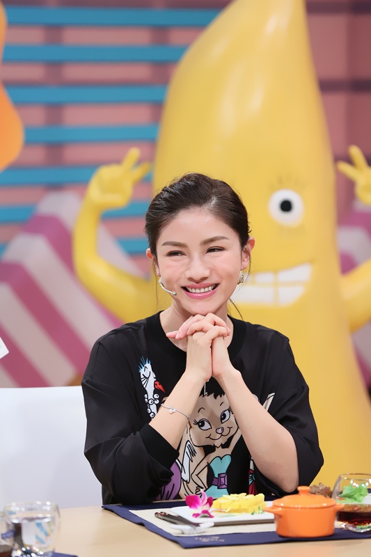 《饭局》胡可表白吴秀波 沙溢不知两人早已微