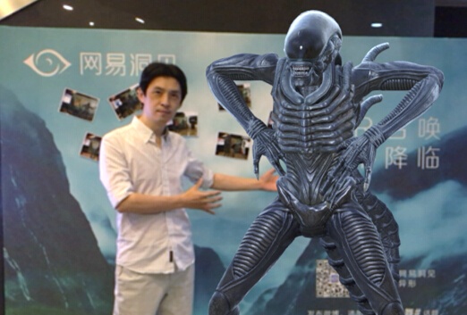 网易洞见召唤AR异形,反差萌怪物成影视宣发新