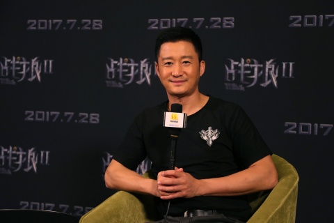 吴京独家反驳个人英雄主义质疑:我怼的就是偏
