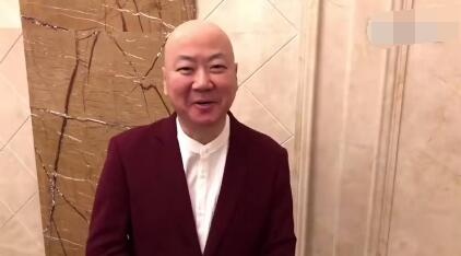 郭冬临示范如何正确自我介绍 贴心提醒面试技