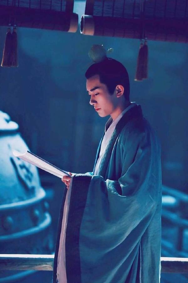 周一围赞易烊千玺有超越年龄的沉稳 期待继续