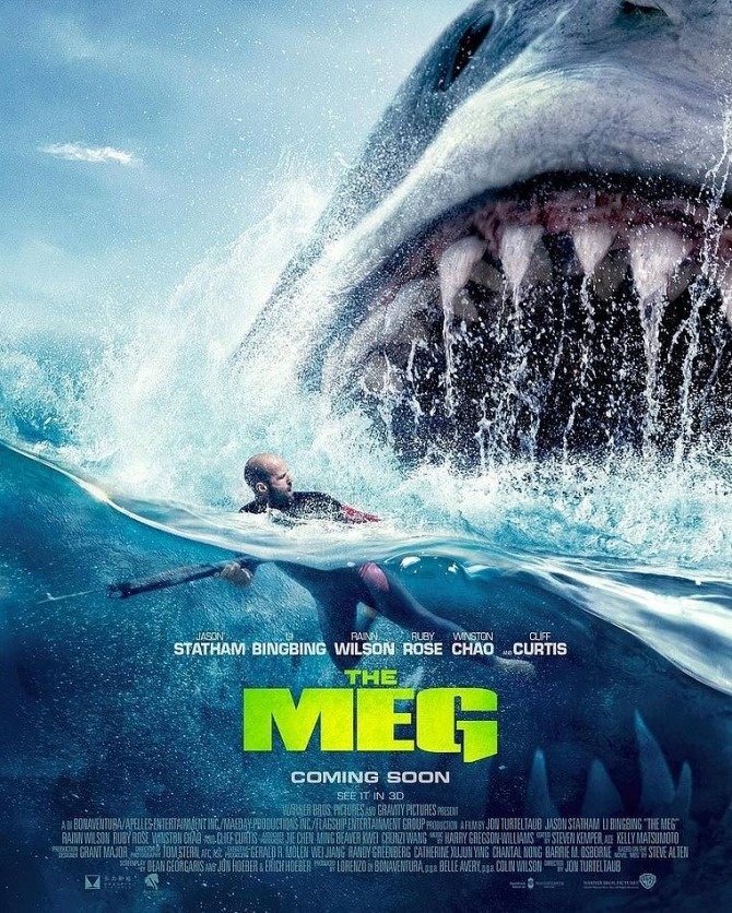 《巨齿鲨》发新海报 还在跟风43年前《大白鲨》！