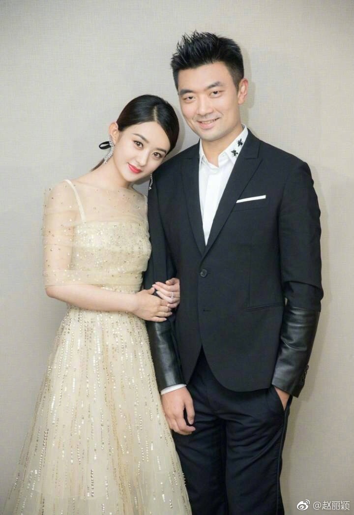 赵丽颖宣布与经纪人黄斌结束合作:我们各自珍