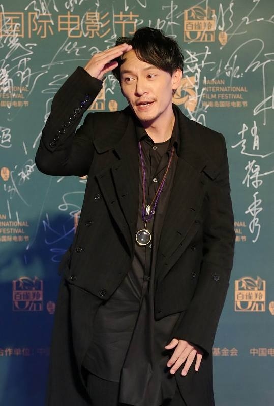 王宝强风波后亮相海南岛电影节 朱一龙、张震斗帅