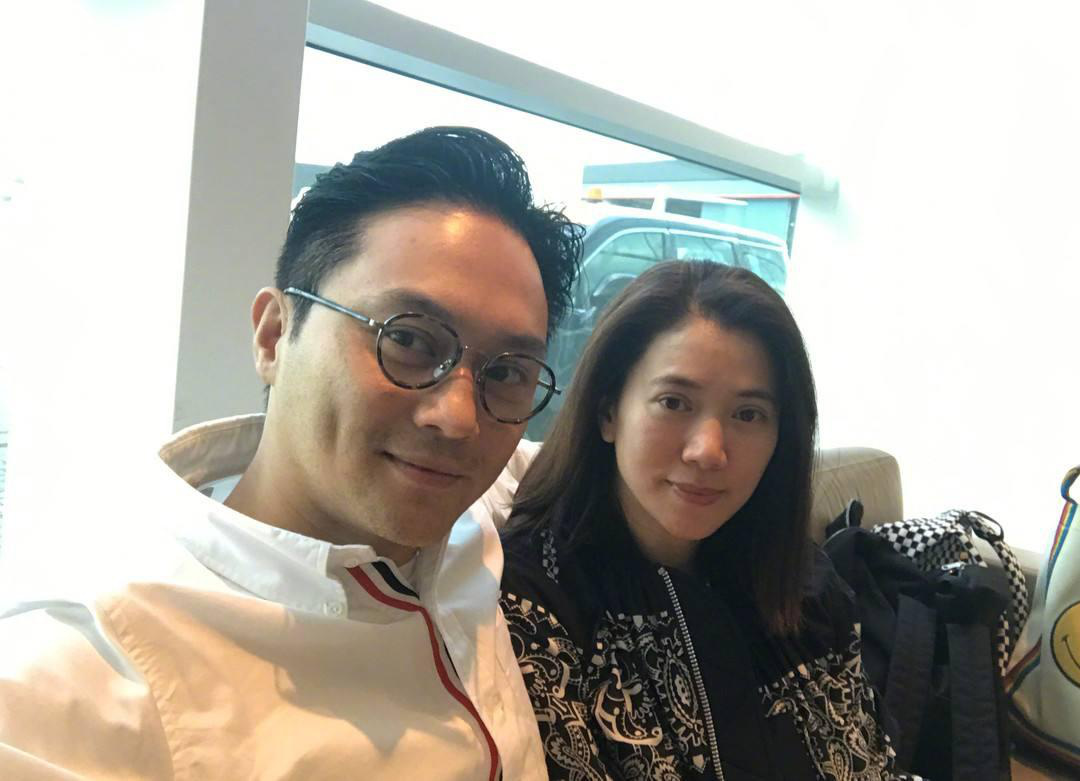 袁咏仪素颜出街给老公买平价内衣,网友评论:为