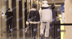 bob体育:被拍了大半个月的恋情怎么是他俩?