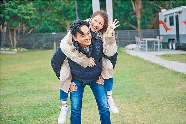 都是泪!张智霖自曝上《妻子2》酬劳上交袁咏仪