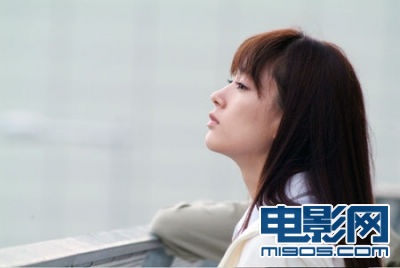 水川麻美不做千年绿叶 新片扮演护士机器人_