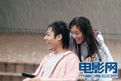 水川麻美不做千年绿叶 新片扮演护士机器人_