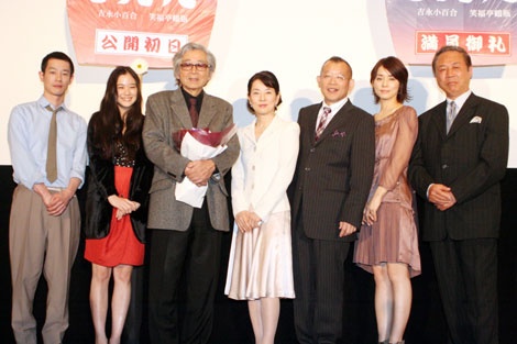 山田洋次获柏林影展成就奖 激动相拥吉永小百合_韩国_电影网_1905.com