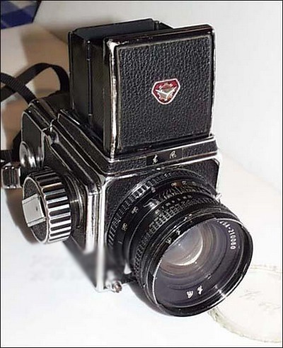 70年代老物件--东风照相机
