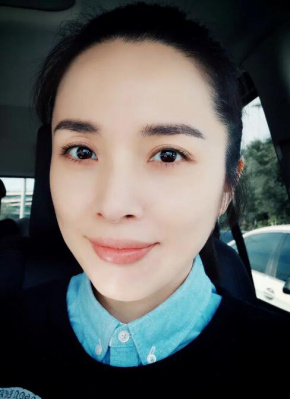 李佳