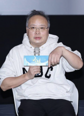 杜庆春