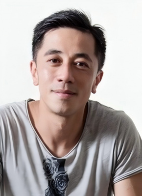 梁博恩