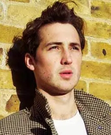 本·劳埃德-休斯