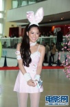 日本名模兔女郎亮相 性感力拼Angelababy师妹