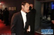 型男裘德·洛现身后台 行色匆匆毫无明星架子