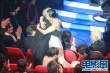 刘嘉玲凭“狄仁杰”获影后殊荣 上台激动连声笑