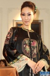 名模瑞莎與李曉涵齊代言 性感誘惑PK典雅婉約