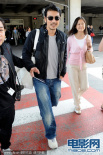 陳可辛、吳君如牽手似小情侶 金城武微笑不語