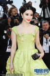 范冰冰走《生命之树》红毯 绿色长裙成全场焦点