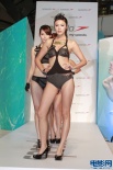 陈伟霆、高海宁成功减肥 泳装竞秀展完美身材