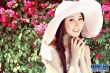 甘薇夏日写真出炉 花海中诠释清新唯美夏意盎然