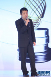 贾樟柯上台颁发最佳导演奖 张猛获奖感慨良多