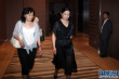 吕丽萍颁奖结束现身后台 行色匆匆毫无明星架子