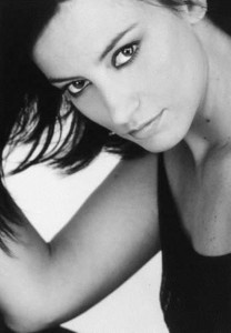 阿蕾西娅·贝儿拉