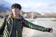 元斌遠(yuǎn)赴新西蘭拍戶外廣告 登雪山時(shí)尚動感