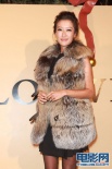 李嘉欣出席時(shí)裝展 謝婷婷不相信張柏芝母親言論