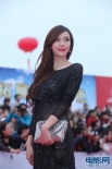 周韦彤穿透视装性感无限 走红毯丁字裤若隐若现