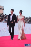 舞蹈演員李倩、孫悅聯(lián)袂亮相 翩然而至顯風(fēng)度