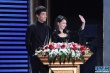 徐若瑄、胡歌黑衣莊重登臺(tái) 為最佳女配角獎(jiǎng)開(kāi)獎(jiǎng)