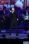 蕭敬騰演唱《榮耀王后》等經典歌曲 現(xiàn)場掀高潮