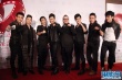 “新七小福”亮相红毯 集体握拳气势堪比兄弟连